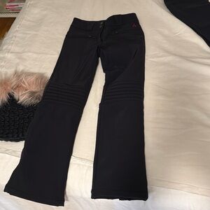Perfect moment ski pants. Fit more like a small